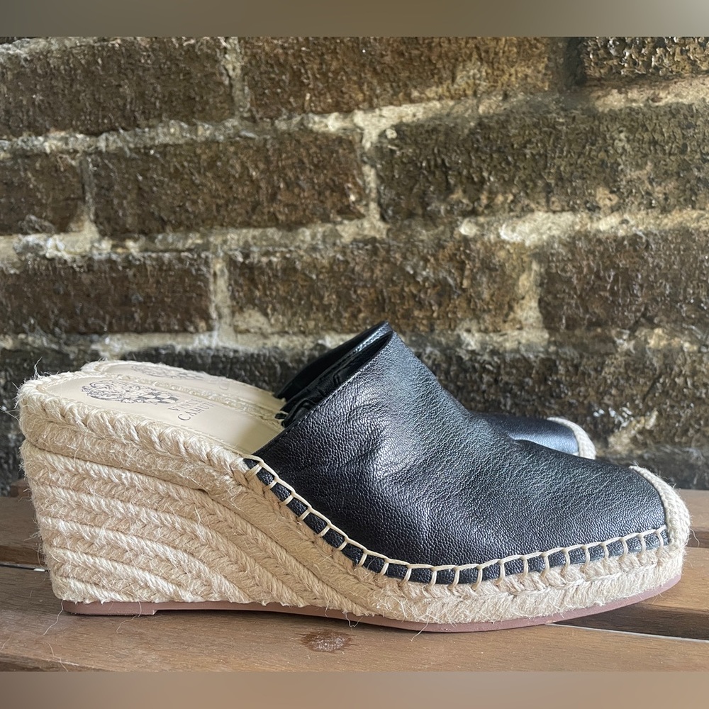 NWOT VINCE CAMUTO Kordinan Wedge Espadrille Mule Sz 39